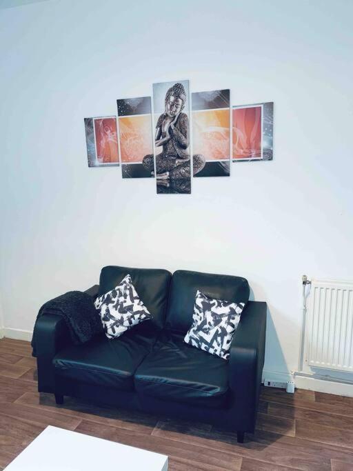 Homely 3 Bed Town House In Coventry City Centre Exterior foto